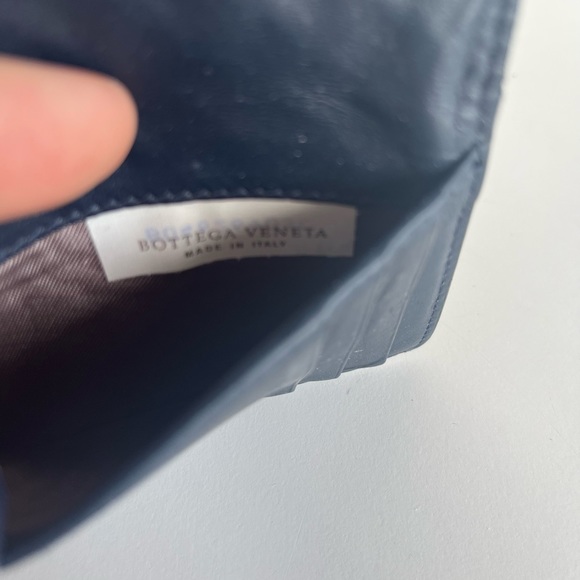 Bottega Veneta Men’s Leather Wallet - Picture 4 of 7